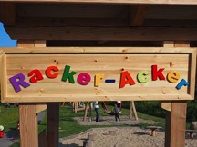 Rackeracker.jpg